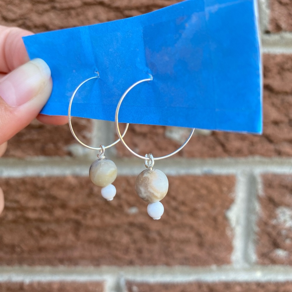 ✨Handmade🌞 Matte Amazonite & Howlite 🧨 Hoop Earrings - Picture 7 of 10